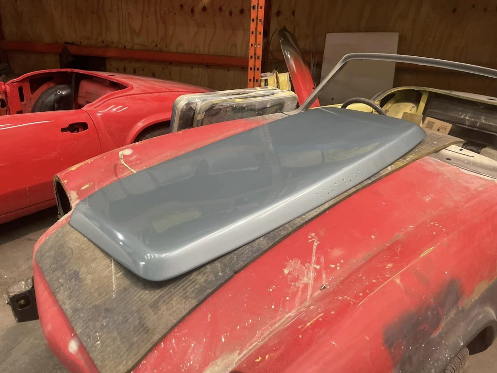 reliant scimitar boot lid painted