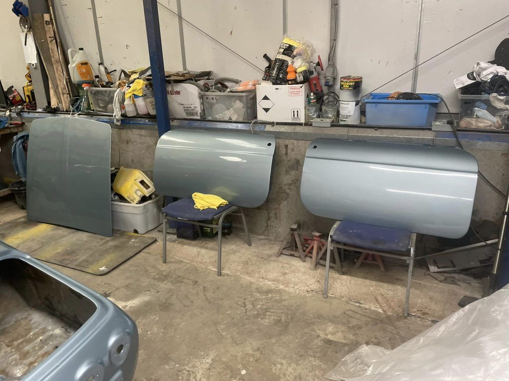 reliant scimitar doors and bonnet painted
